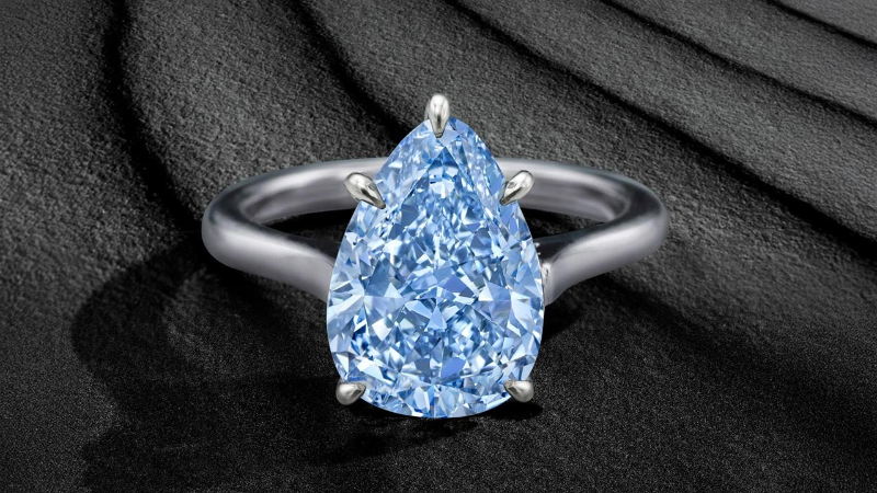 12月8日预估550万美元罕见的艳彩蓝钻即将现身纽约邦瀚斯拍卖