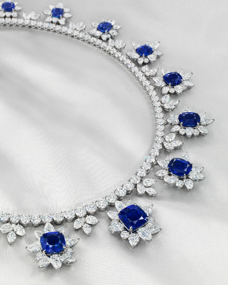 11月25日走进佳士得香港珠宝拍卖现场，在光芒中遇见奇迹